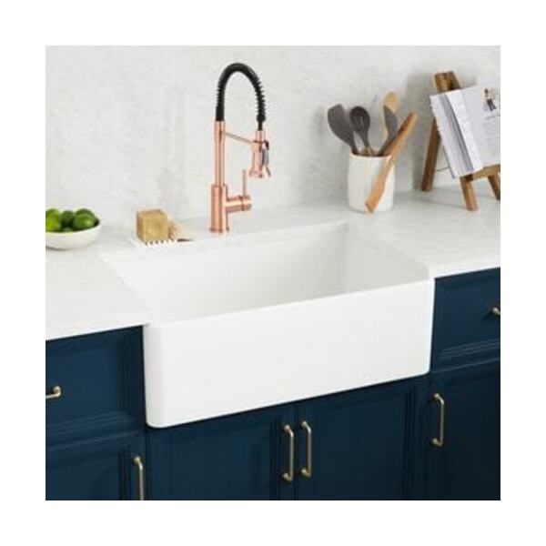 SIGNATURE HDWR 18X13 VC UC LAV *CARRAW WHIT